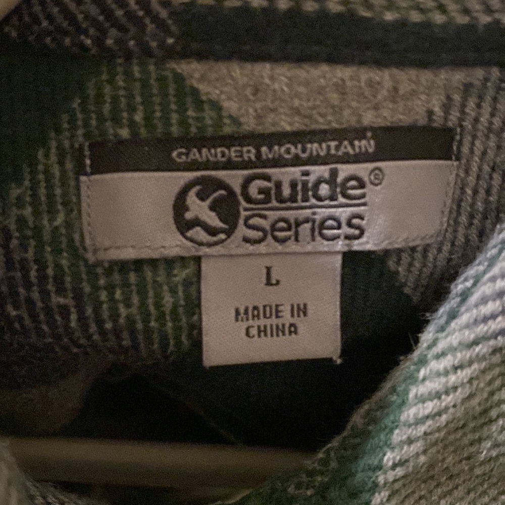 Button down Flannel - Picture 3 of 3